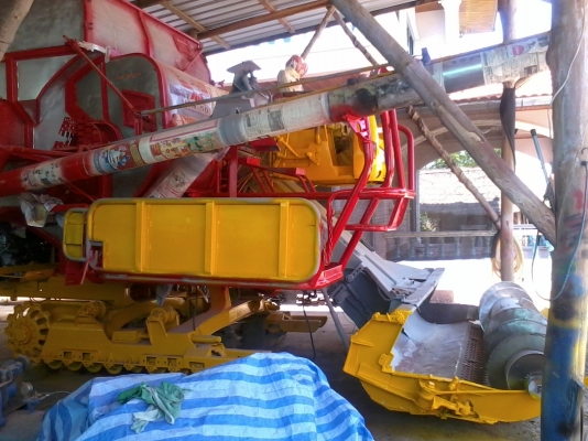 KM47  12HT(KOMOSAK) 6HH (210 แรง) ท่อส่งข้าวสวิง ตู้เลด ปั๊ม DYKIN 23