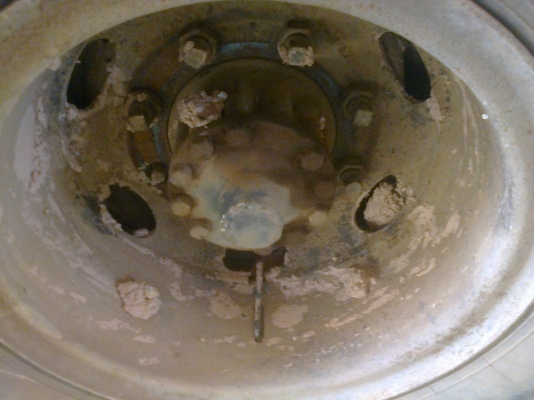 ฝากขายสิบล้อหน้ายาวสองเพลา