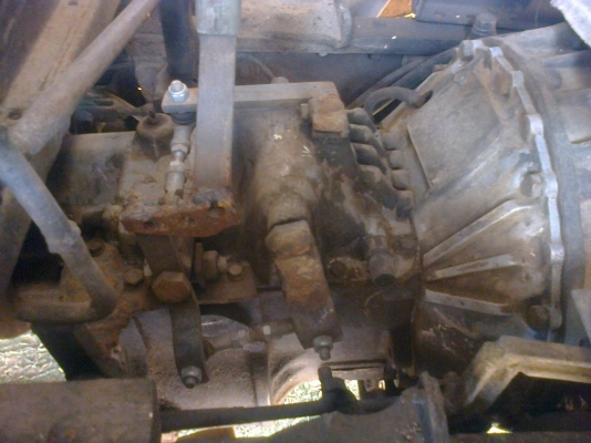 ฝากขายสิบล้อหน้ายาวสองเพลา