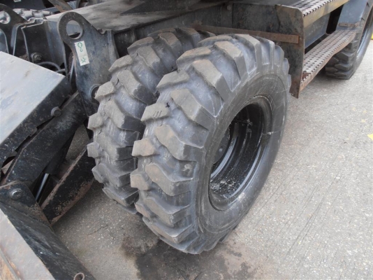 ขายด่วนสภาพสวยมาก รถขุดล้อยาง M312  เก่านอกแท้ ถึงไทยแล้วค่ะ สนใจโทรหาเจี๊ยบเลยค่ะ 087-3310254 ค่ะ