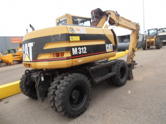 ขายด่วนสภาพสวยมาก รถขุดล้อยาง M312  เก่านอกแท้ ถึงไทยแล้วค่ะ สนใจโทรหาเจี๊ยบเลยค่ะ 087-3310254 ค่ะ