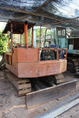 รถแบคโฮ ยี่ห้อ IHI 40 เครื่องยนต์ ISUZU 70 แรงม้า