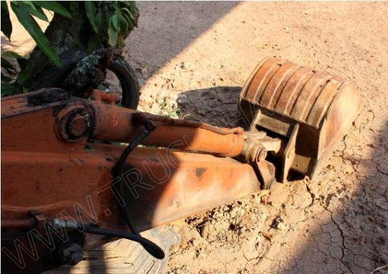 รถแบคโฮ ยี่ห้อ IHI 40 เครื่องยนต์ ISUZU 70 แรงม้า