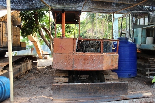 รถแบคโฮ ยี่ห้อ IHI 40 เครื่องยนต์ ISUZU 70 แรงม้า