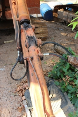 รถแบคโฮ ยี่ห้อ IHI 40 เครื่องยนต์ ISUZU 70 แรงม้า