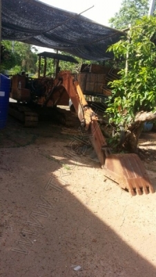 รถแบคโฮ ยี่ห้อ IHI 40 เครื่องยนต์ ISUZU 70 แรงม้า