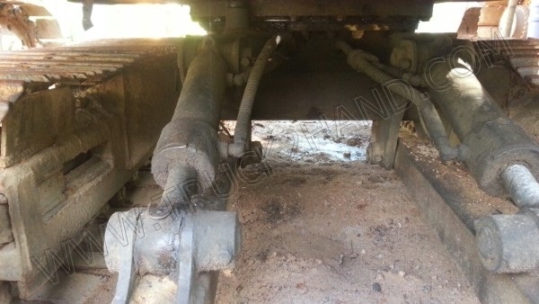 รถแบคโฮ ยี่ห้อ IHI 40 เครื่องยนต์ ISUZU 70 แรงม้า