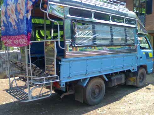 ISUZU ELF88 ฝาขาว รถประกอบ เกียร์สั้นยกหัวได้ เพาเวอร์ พร้อมหลังคาโดยสาร ISUZU ELF88 ฝาขาว รถประกอบ เกียร์สั้นยกหัวได้ เพาเวอร์ พร้อมหลังคาโดยสาร