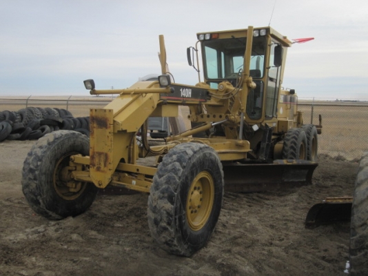 ขายรถเกรด Caterpillar 140H นำเข้าจากนอก พร้อมใช้งานได้เลยค่ะ สนใจโทร 087-3310254 เจี๊ยบค่ะ ขายรถเกรด Caterpillar 140H นำเข้าจากนอก พร้อมใช้งานได้เลยค่ะ สนใจโทร 087-3310254 เจี๊ยบค่ะ