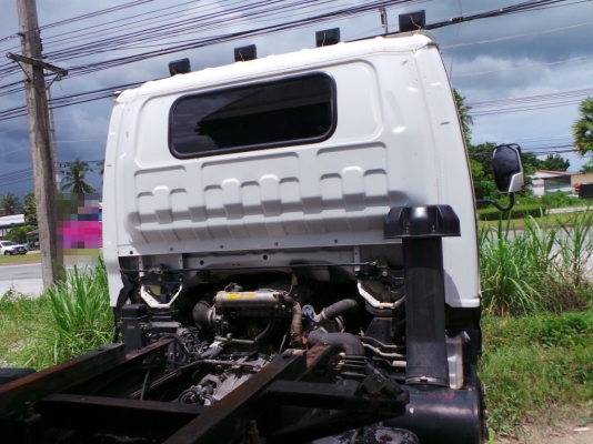ISUZU NQR 6 ล้อดั้ม 175  แรงม้า ใช้งานมาเพียงเจ็ดหมืนกิโลเมตรค่ะ