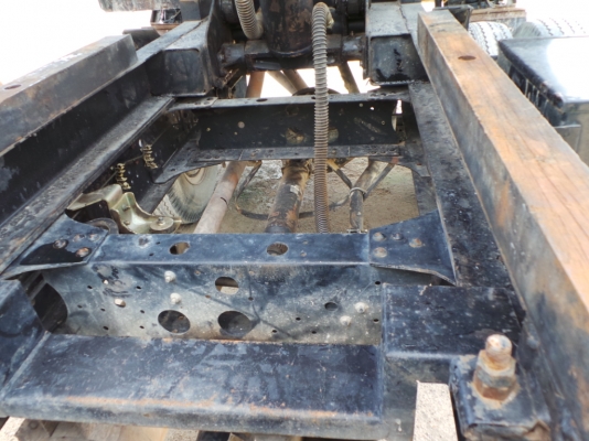 ISUZU NQR 6 ล้อดั้ม 175  แรงม้า ใช้งานมาเพียงเจ็ดหมืนกิโลเมตรค่ะ