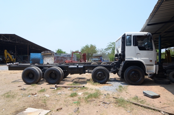 HINO โปรเฟีย 12 ล้อ 2 คานหน้า ช่วงล่าง NISSAN รถประกอบใหม่