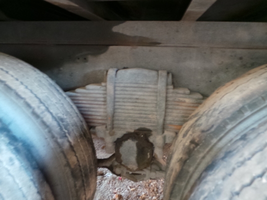 ISUZU 175 แรงม้า หัวเปลี่ยน เครื่องเดิม คัซซีสวยตลอดแนว จัดไฟแนนซ์ได้หกแสนบาทค่ะ ISUZU 175 แรงม้า หัวเปลี่ยน เครื่องเดิม คัซซีสวยตลอดแนว จัดไฟแนนซ์ได้หกแสนบาทค่ะ