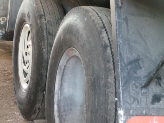 ISUZU 175 แรงม้า หัวเปลี่ยน เครื่องเดิม คัซซีสวยตลอดแนว จัดไฟแนนซ์ได้หกแสนบาทค่ะ ISUZU 175 แรงม้า หัวเปลี่ยน เครื่องเดิม คัซซีสวยตลอดแนว จัดไฟแนนซ์ได้หกแสนบาทค่ะ