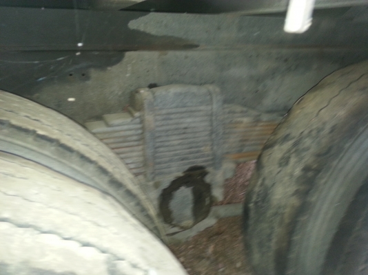 ISUZU 175 แรงม้า หัวเปลี่ยน เครื่องเดิม คัซซีสวยตลอดแนว จัดไฟแนนซ์ได้หกแสนบาทค่ะ ISUZU 175 แรงม้า หัวเปลี่ยน เครื่องเดิม คัซซีสวยตลอดแนว จัดไฟแนนซ์ได้หกแสนบาทค่ะ