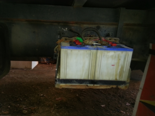 ISUZU 175 แรงม้า หัวเปลี่ยน เครื่องเดิม คัซซีสวยตลอดแนว จัดไฟแนนซ์ได้หกแสนบาทค่ะ ISUZU 175 แรงม้า หัวเปลี่ยน เครื่องเดิม คัซซีสวยตลอดแนว จัดไฟแนนซ์ได้หกแสนบาทค่ะ