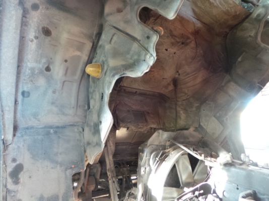 ISUZU 175 แรงม้า หัวเปลี่ยน เครื่องเดิม คัซซีสวยตลอดแนว จัดไฟแนนซ์ได้หกแสนบาทค่ะ ISUZU 175 แรงม้า หัวเปลี่ยน เครื่องเดิม คัซซีสวยตลอดแนว จัดไฟแนนซ์ได้หกแสนบาทค่ะ