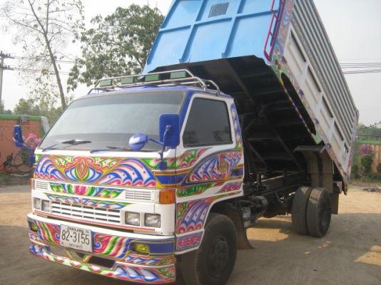 อีซูซุNPR 57Lดั้ม จดทะเบียนปี36 ติดต่อคุณเฉลิม 0836272571