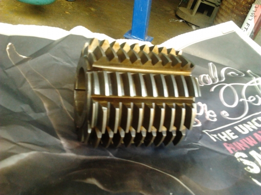 มีดกัดเฟือง