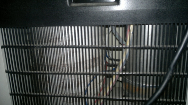 ขายเครื่องทำน้ำร้อน+เย็น มีเครื่องกรองroในตัวมีถัง3ใบในตัว