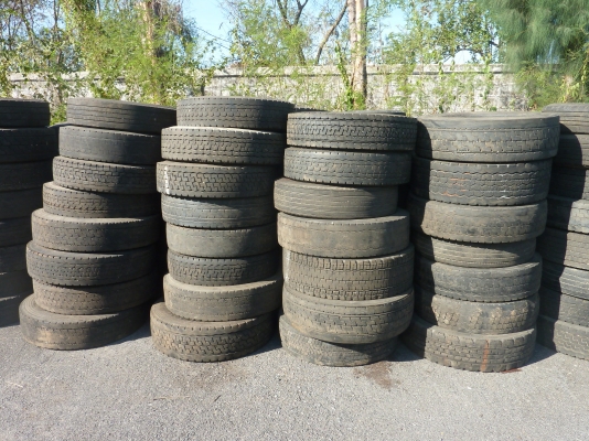 ยางเก่าญี่ปุ่นตามสภาพทุกขนาดจำนวนมาก