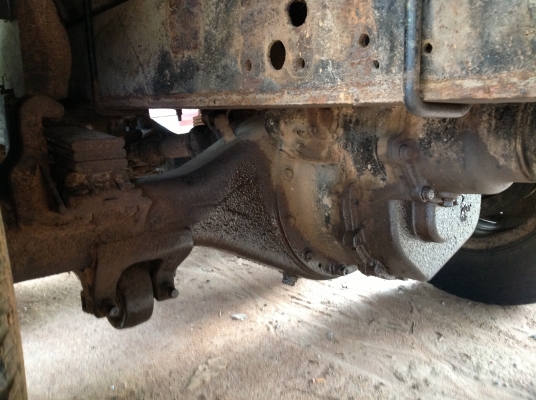 เดินทางไป สุพรรณบุรี  แล้วครับ เทรนเลอร์ 10 ล้อ2เพลา 145 แรง บรรทุกรถเกี่ยว แบคโคร ฯ พร้อมหางปลาไฮลอลิค