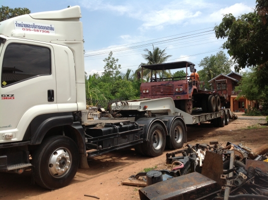 เดินทางไป สุพรรณบุรี  แล้วครับ เทรนเลอร์ 10 ล้อ2เพลา 145 แรง บรรทุกรถเกี่ยว แบคโคร ฯ พร้อมหางปลาไฮลอลิค