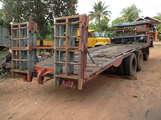 เดินทางไป สุพรรณบุรี  แล้วครับ เทรนเลอร์ 10 ล้อ2เพลา 145 แรง บรรทุกรถเกี่ยว แบคโคร ฯ พร้อมหางปลาไฮลอลิค