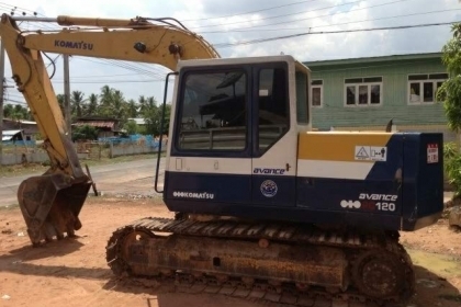 KOMATSU PC120-5เก่านอก ไฟฟ้าครบ เอวแน่น รถทำงานอยู่