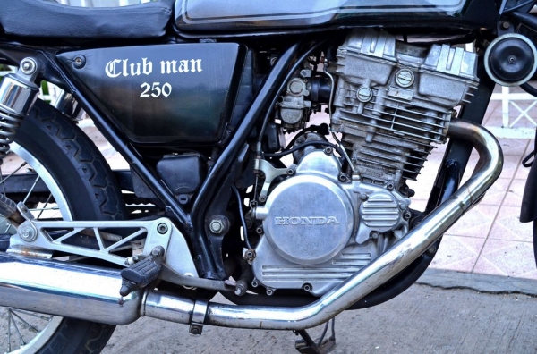 ขาย/แลก GB250 cafe' บึ๊มๆ เดิม สด inv 28500 ขาย/แลก GB250 cafe' บึ๊มๆ เดิม สด inv 28500