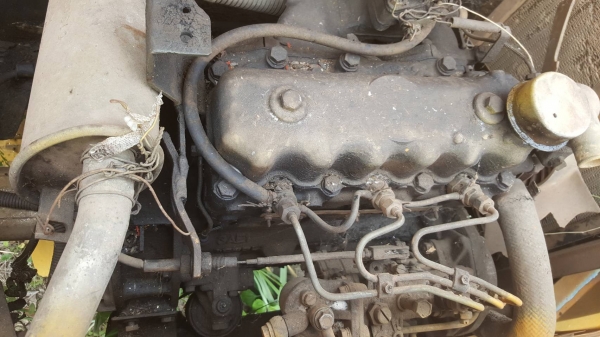 ขายตามสภาพ แบคโฮ KOMATSU PC20-6 ไม่มีปั้มไฮดรอริค ไม่มีตัวเดิน 1 ข้าง ขายตามสภาพนี้ ซื้อได้ค่อยโทรมาครับ