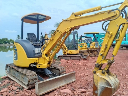 มาใหม่จ้า..KOMATSU PC30MR-2 เก่านอกแท้  สภาพสวย มีลายแย๊ก แทรคเหล็ก ใช้งานมาน้อย โทร 089-3818694 จ๊อย