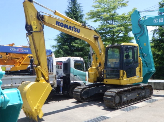 ขายรถบด KOMATSU PC138-10 สภาพสวยพร้อมใช้ สนใจติดต่อ อำพล 090-9694506/ 080-3031241