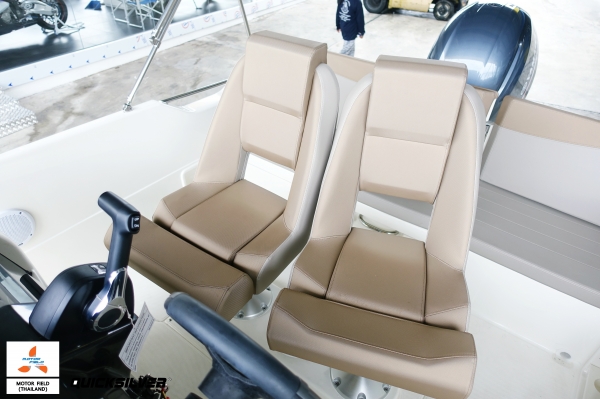 QUICKSILVER ACTIV 605 OPEN