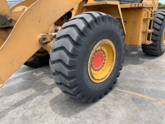 รถตัดล้อยาง ต่อแขนเปิดปากแล้ว รถโรงสี สภาพเก่านอก T.C.M.860-2เครื่องดีพร้อมใช้งาน ยางสวย