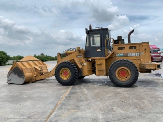 รถตัดล้อยาง ต่อแขนเปิดปากแล้ว รถโรงสี สภาพเก่านอก T.C.M.860-2เครื่องดีพร้อมใช้งาน ยางสวย