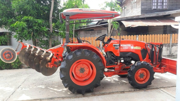 ขายด่วน KUBOTA L4018 - 4WD ปี 60 รถสวยเดิมๆ อุปกรณ์ครบ มีใบดัน,ผานพรวน 5 ใช้งาน 1,250 ชม. เครื่องแรง