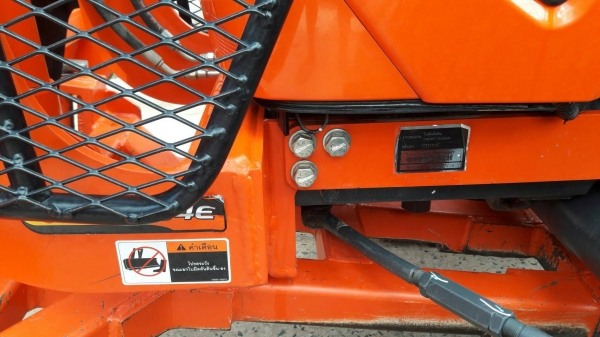 ขายด่วน KUBOTA L4018 - 4WD ปี 60 รถสวยเดิมๆ อุปกรณ์ครบ มีใบดัน,ผานพรวน 5 ใช้งาน 1,250 ชม. เครื่องแรง