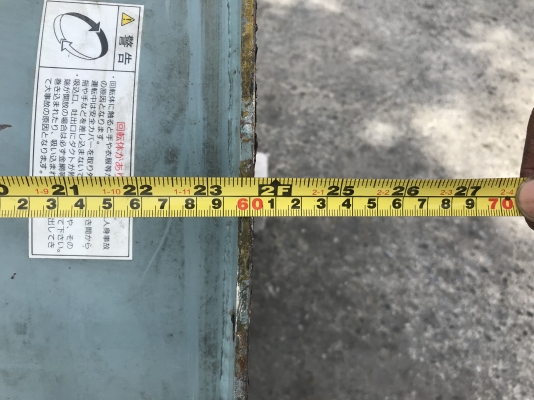 ( เหลือ 2ตัวครับ )ขายพัดลมโบลท่อดูด-เป่าอากาศ TIW new Vro 5HP. 380V made in Japan สภาพสวย ใบพัดอลูมิเนียมหนา โครงสร้างแข็งแรง หมุนนิ่ม พร้อมใช้งาน มี 4ชุดครับ ราคาชุดละ 12,500 บาท