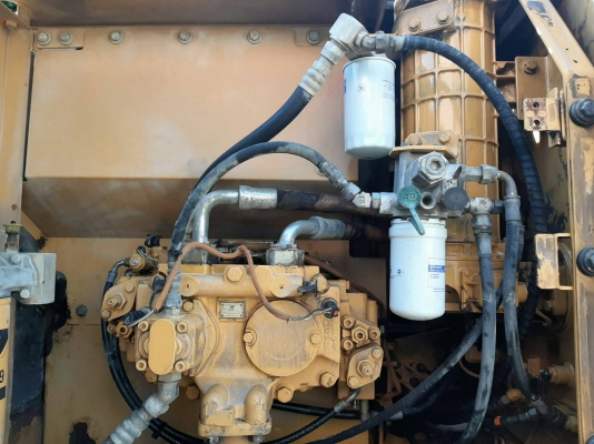 ขาย 320D ทำงาน 9,XXX กว่าชั่วโมง เอกสารใบอินวอย รถพร้อมใช้