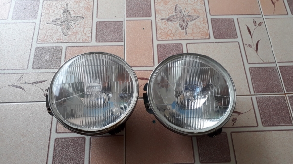 โคมไฟหน้าทรงกลม Koito H4 ขนาด7นิ้ว แท้จากญี่ปุ่น