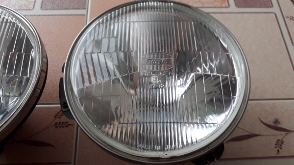 โคมไฟหน้าทรงกลม Koito H4 ขนาด7นิ้ว แท้จากญี่ปุ่น