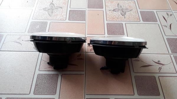 โคมไฟหน้าทรงกลม Koito H4 ขนาด7นิ้ว แท้จากญี่ปุ่น