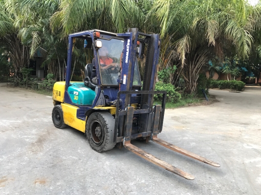 ขายFORKLIFT KOMATSU FD30-12(3ตัน) เสา3.0เมตร สวยเดิมจากญี่ปุ่น ยังไม่เคยใช้ในไทย 235,000เท่านั้น!!