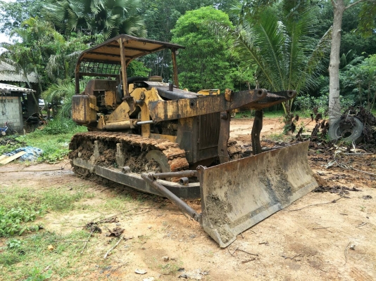 ขายKOMATSU D50S-15 ห้องเลี้ยวแห้งราคา 195,000 ขายKOMATSU D50S-15 ห้องเลี้ยวแห้งราคา 195,000