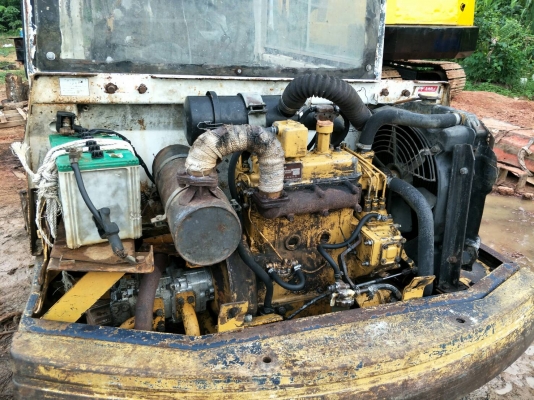 ขายKOMATSU PC30-5 หัวคีปพร้อมบุ้งกี๋ราคา 180,000