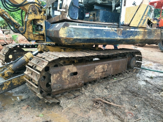 ขายKOMATSU PC30-5 หัวคีปพร้อมบุ้งกี๋ราคา 180,000