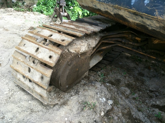 ขายKOMATSU PC30-5 หัวคีปพร้อมบุ้งกี๋ราคา 180,000