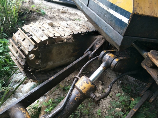 ขายKOMATSU PC30-5 หัวคีปพร้อมบุ้งกี๋ราคา 180,000