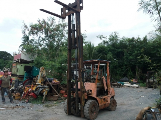 ขายถูกๆ รถยก โฟล์คลิฟต์ TOYOTA ขนาด 2.5 ตัน เสาสูง 4 เมตร 3 ท่อน เข้าตู้คอนเทนเนอร์ได้ เก่าญี่ปุ่น